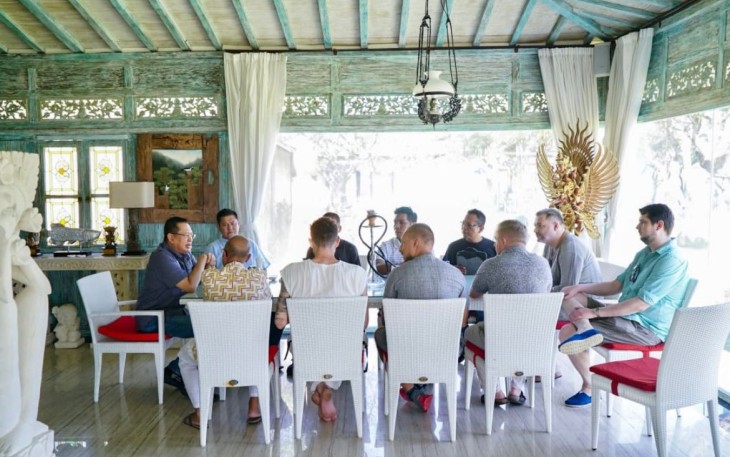 Bamsoet saat menerima Komunitas perwakilan Warga Rusia di Bali, Minggu (26/3/23).