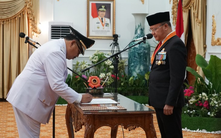 Gubernur Rohidin Resmi Lantik Pj Wali Kota Bengkulu