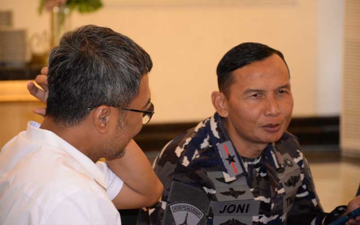 Danlantamal V Brigjen TNI Marinir Joni Sullistiawan, S. H., M. Han didampingi Asops Danlantamal V Kolonel Laut (P) Muhammad Taufik, M. Tr. Hanla., M. M menghadiri acara Sosialisasi Penerapan Governance Tahun 2023 di lingkungan PT Pelabuhan Indonesia (Pelindo) Regional 3 di gedung The Grand Barunawati, Jl Laksda Moh Nazir Perak Surabaya, Kamis (07/12/2023).