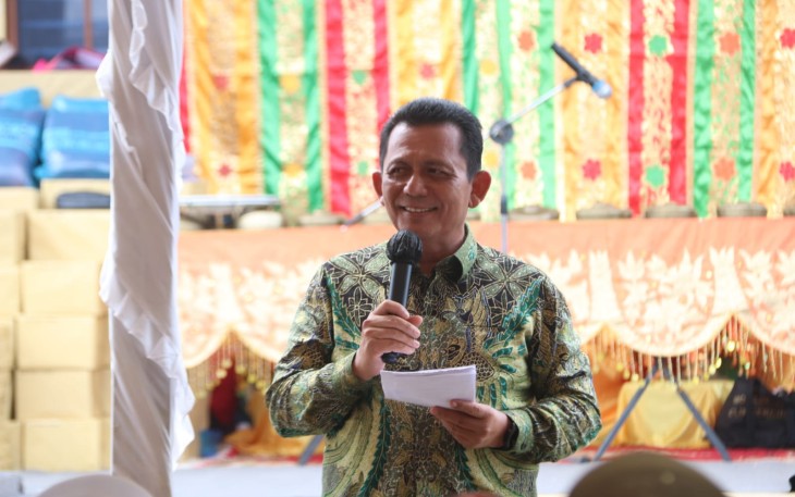 Gubernur Kepri H Ansar Ahmad    