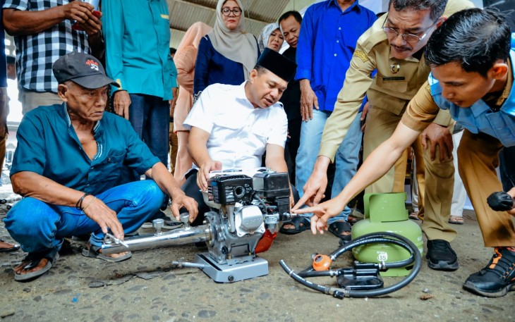 Bupati Batu Bara Salurkan Mesin Konversi BBM