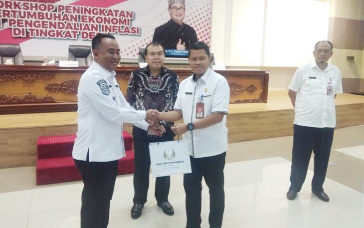 Stafsus Mendagri saat Bertemu Bupati Probolinggo