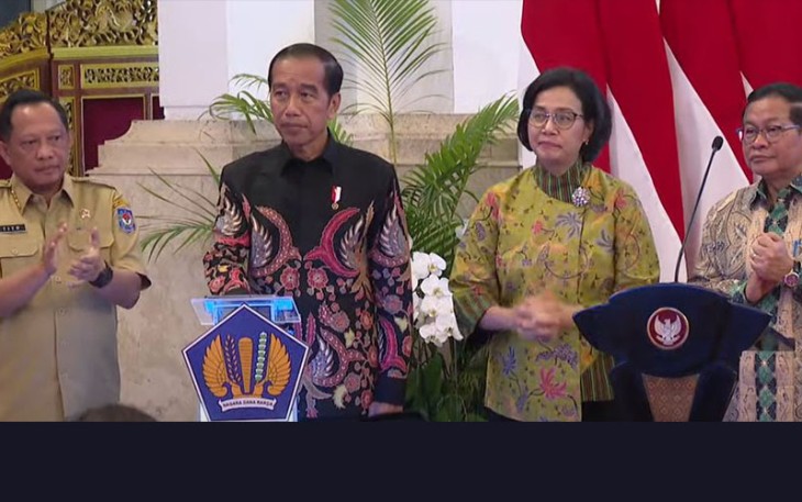 Penyerahan Daftar Isian Pelaksanaan Anggaran (DIPA) dan Buku Daftar Alokasi Transfer ke Daerah (TKD) Tahun Anggaran 2024 yang dilaksanakan secara digital oleh Presiden RI Joko Widodo, bertempat di Istana Negara Jl. Veteran, Gambir, Jakarta Pusat. Rabu (29/11/2023).