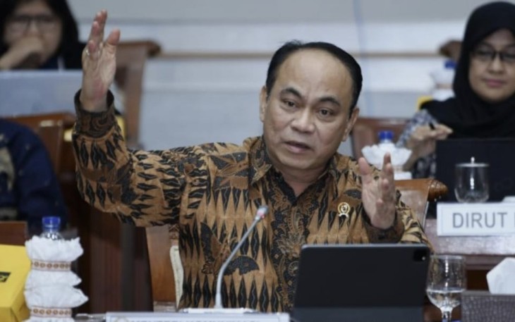 Menkominfo Budi Arie Setiadi dalam Rapat Kerja Komisi I DPR RI mengenai Diseminasi Informasi dan Dukungan Infrastruktur TIK Pemilu 2024 di Senayan, Jakarta Pusat, Rabu (29/11/2023).