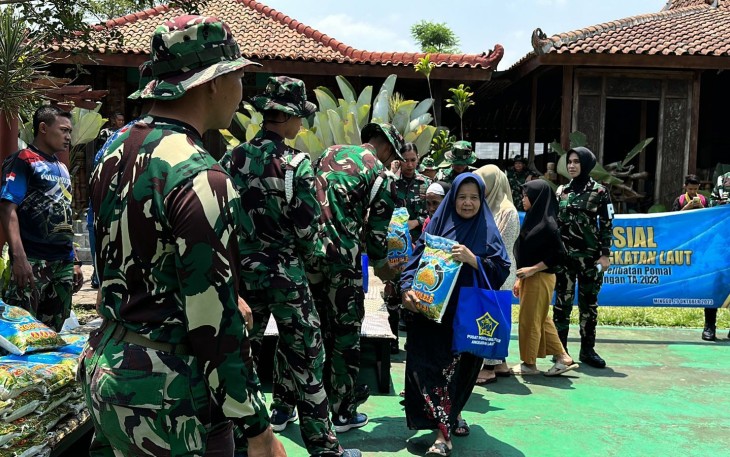 Bakti Sosial  Puspomal