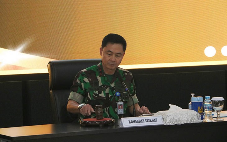 omandan Seskoau Marsda TNI Elianto Susetio, S.I.P., M.Si., saat Resmi Buka Penatris Pasis Seskoau A-60.