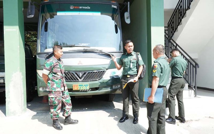 Korem 081/DSJ saat Terima Kunjungan Wasgiatlog Bidang Alpal dari Slogad