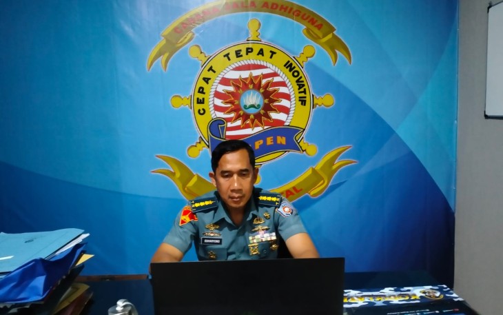 Kadispen Kodiklatal saat Ikuti Vicon dengan Kapuspen TNI