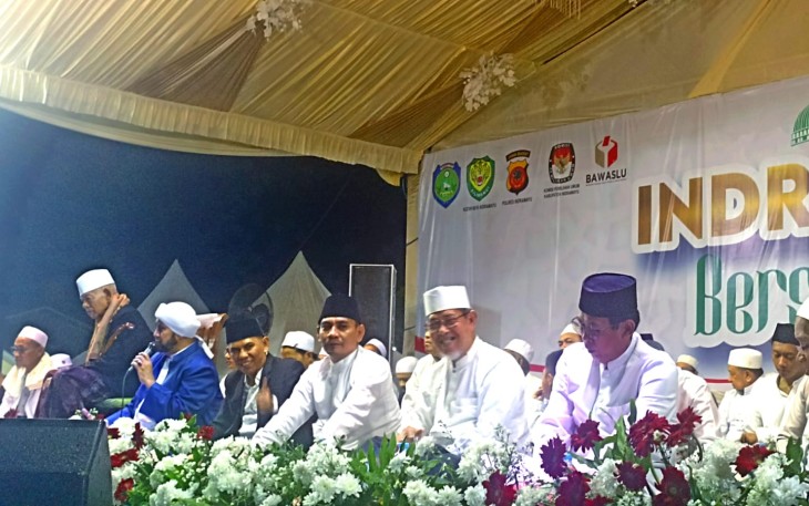 Ribuan Umat Bersatu Dalam Syafaat Nabi
