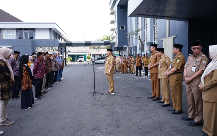 Pelepasan Peserta Studi Tiru Pengelolaan Sampah DLHK 2024