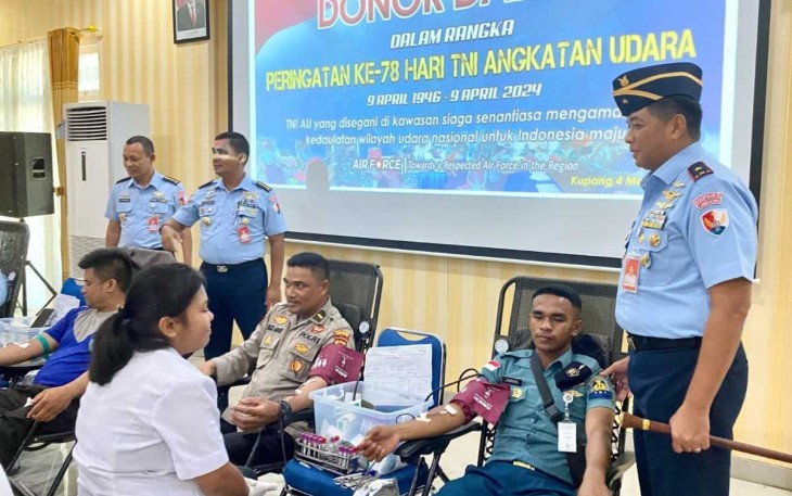 Lanudal Kupang Sumbangkan Darah Bagi Sesama di HUT ke-78 TNl AU