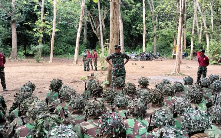 Dirjianbang Kodiklatal saat tinjau Lattek Dikko 173 Marinir 