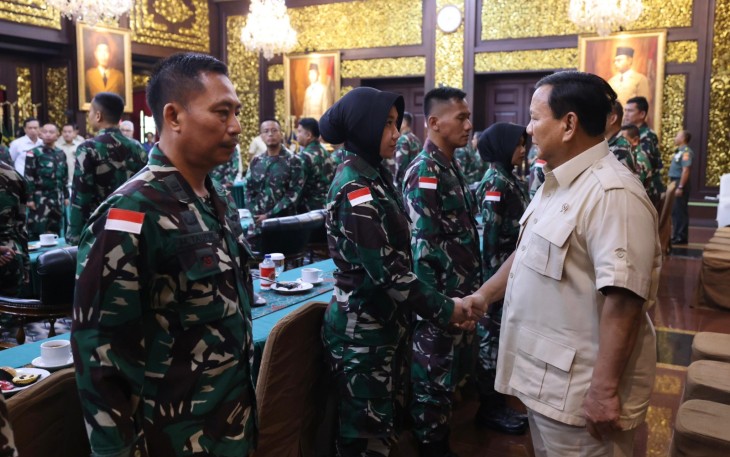 Menhan Prabowo Beri Pembekalan 40 Nakes TNI Yang Akan Berangkat Misi Kemanusiaan Gaza