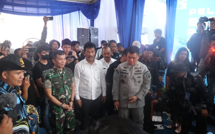 Pangdam I/BB, Mayjen TNI Mochammad Hasan turut menghadiri sekaligus menjadi saksi prosesi awal pembangunan kawasan Rempang Eco City di Tj Banun, Kecamatan Galang, Kota Batam, Provinsi Kepulauan Riau (Kepri), Rabu (10/1/2024)