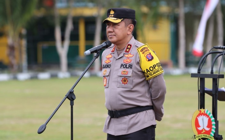 Kepala Kepolisian Daerah Kalimantan Tengah Irjen Pol Drs. Djoko Poerwanto, menghadiri apel kesiapan pengamanan Pemilu tahun 2024 bertempat di Lapangan Makorem 102 Panju Panjung, Jl. Imam Bonjol, Kota Palangka Raya, Kamis (1/2/2024)
