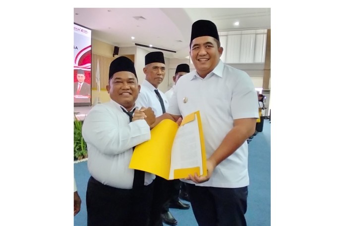 Bupati Bintan Roby Kurniawan SPWK Kukuhkan 180 Anggota BPD se-Kabupaten Bintan 