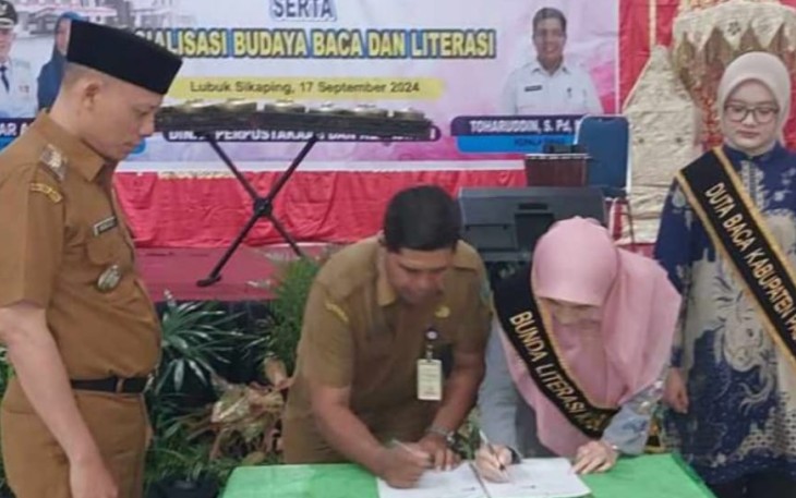 Pasaman Mengukuhkan Bunda Literasi dan Duta Pasaman untuk Tingkatkan Minat Baca