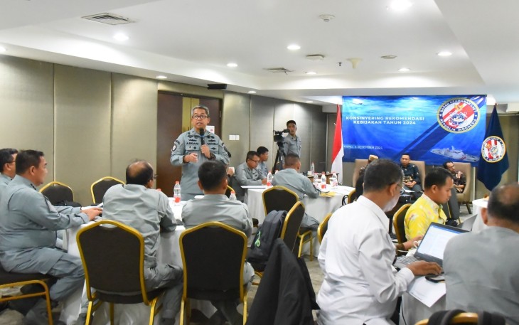 Bakamla RI secara resmi membuka Konsinyering Rekomendasi Kebijakan Tahun Anggaran 2024. Acara ini dipimpin oleh Kepala Bakamla RI Laksdya TNI Dr. Irvansyah, S.H., M.Tr., Opsla., diwakili oleh Direktur Kebijakan Keamanan Laut Bakamla RI Laksma Bakamla Askari, P.S.C., S.IKom., M.Sc., M.A