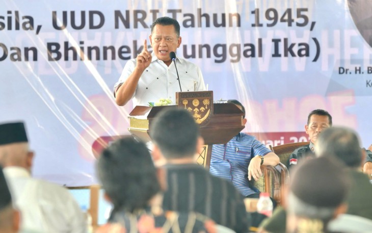 Bamsoet dalam Sosialisasi Empat Pilar MPR RI hari ke-11 dalam kunjungannya ke Dapil-7 Jawa Tengah bersama Paguyuban Kepala Desa "Wira Praja" se-Kabupaten Purbalingga, Minggu (28/1/24).