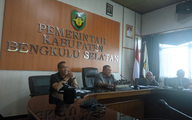Wakil Bupati Bengkulu Selatan, Rifa'i Tajuddin Buka Rapat Evaluasi Pengawasan Realisasi Anggaran Triwulan I 