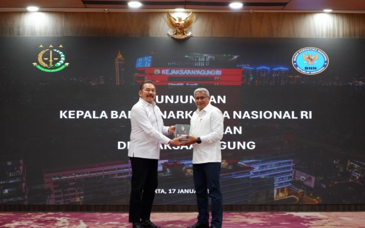 aksa Agung ST Burhanuddin menerima audiensi Kepala Badan Narkotika Nasional (BNN) RI Komjen Pol. Marthinus Hukom