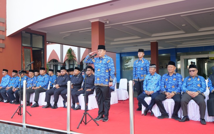 Sekretaris Daerah Kabupaten Bintan Ronny Kartika bertindak sebagai Pembina dalam Upacara memperingati Hari Kesaktian Pancasila tahun 2024