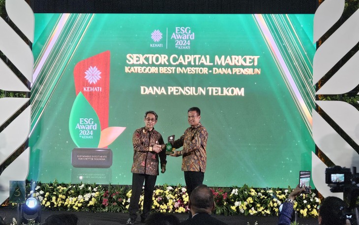  Dana Pensiun Telkom meraih predikat terbaik dalam ajang ESG Award 2024 (Environmental, Social, and Governance) by KEHATI di Sektor Capital Market dengan kategori Best Investor Dana Pensiun
