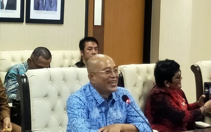 Bupati Gusnan Mulyadi Serahkan LKPD Bengkulu Sealatan Tahun 2023 