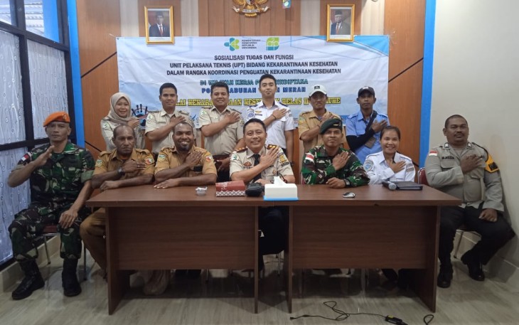 Satgas Pamtas Statis RI-PNG Yonif 111/KB yang bertugas diwilayah Kolakops Korem 174/Anim Ti Waninggap menghadiri kegiatan Sosialisasi Kordinasi Penguatan Karantina Di Wilayah Kerja PLBD Mindiptana Pos Pelabuhan Tanah Merah, Rabu (31/01/2024)