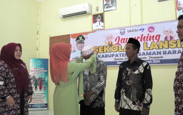 Pemkab Pasbar Launching Dua Sekolah Lansia Tangguh