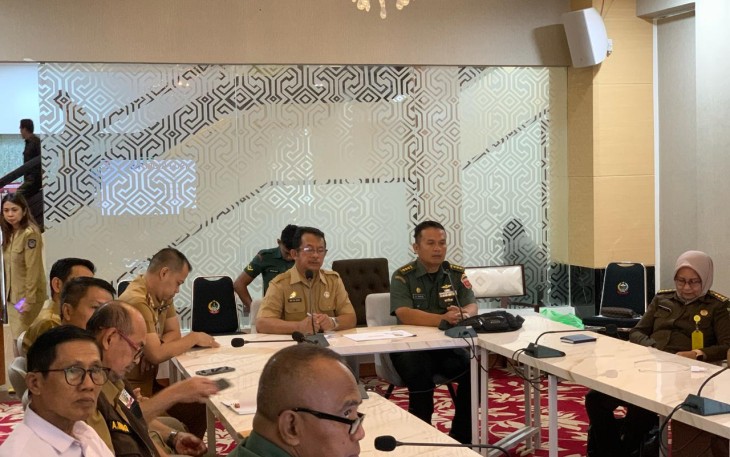 Rakor pengendalian Inflasi daerah secara virtual, bertempat di Baruga Lounge, Lantai 1 Gedung A, Kantor Gubernur Sulsel, Jl. Urip Sumoharjo, Kota Makassar. Senin, (5/02/2024).
