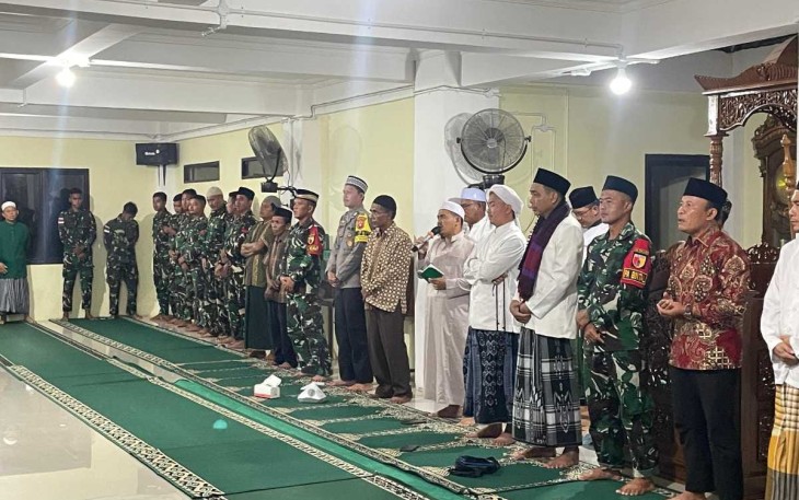 Satgas Pamtas Hadiri Peringatan Maulid Nabi Muhammad SAW