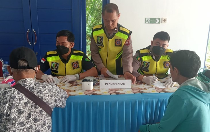 Rumkit Bhayangkara Polda Kalteng Beri Pelayanan Kesehatan Bagi Warga