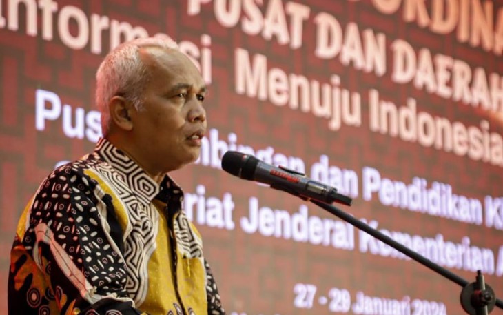 Kepala Pusbimdik Khonghucu Sekretariat Jenderal Susari saat memberikan sambutan pada Rapat Koordinasi Pusat dan Daerah Pendidikan dan Bimbingan Khonghucu di Magelang, Minggu (28/1/2024).