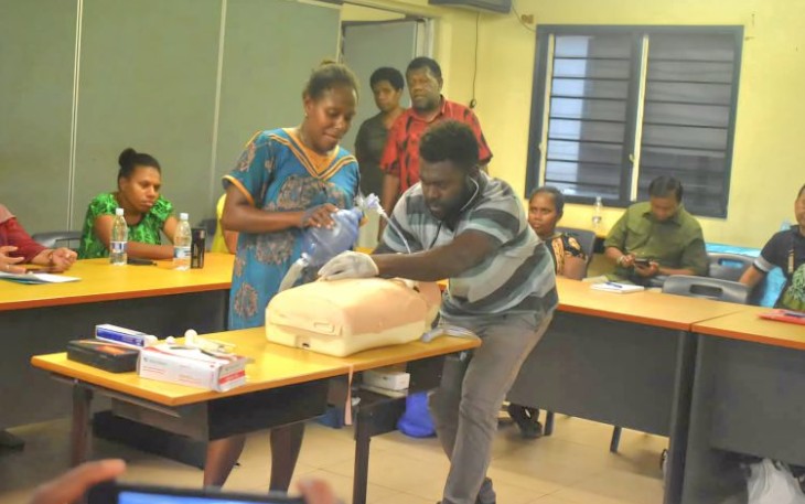 Pelatihan kesehatan bagi perawat di Vanuatu 