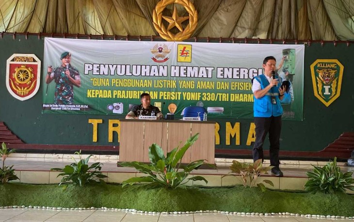 Edukasikan Listrik Aman dan Efisien di Yonif PR 330 Tri Dharma 