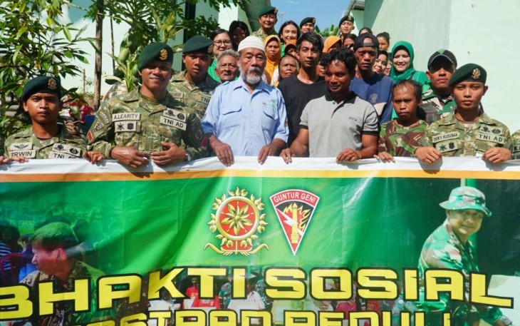 Baksos Tali Asih Kostrad  Prajurit Yonarmed 11/GG/2/2 Kostrad, Selasa (5/3)