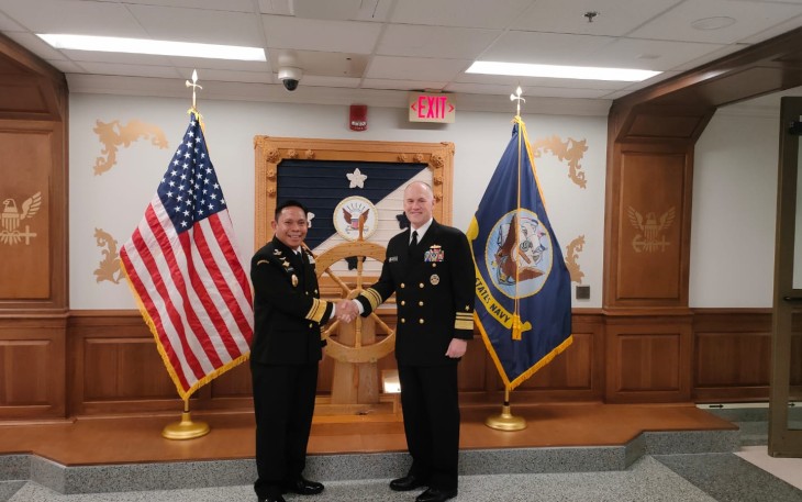 Kepala Bakamla RI Laksdya TNI Dr. Irvansyah, S.H., M.Tr.Opsla., bertemu dengan Deputy of the Chief of Naval Operations (CNO) Vice Admiral (VAdm) Eugene H. Black, di Pentagon, Washington DC, Amerika Serikat, Sabtu (9/3/2024).