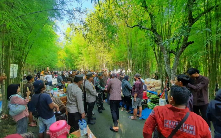 Pasar Jadul Ahad Legi Tawun Kabupaten Ngawi