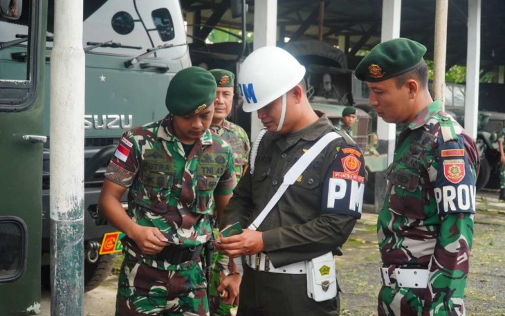 Pemeriksaan Kelengkapan Kendaraan Yon Armed 11/GG/2/2 Kostrad