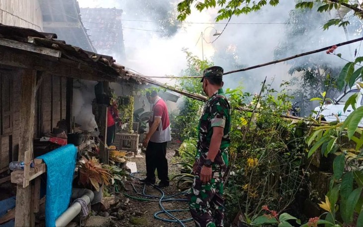 Fogging di wilayah desa binaan 