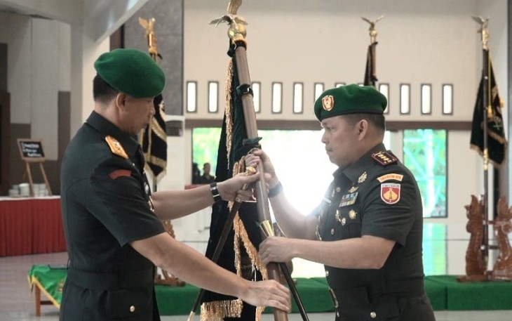 Pangdam IV Diponegoro Mayjen TNI Dedi Suryadi melantik Danrem 071/Wijayakusuma Kolonel Inf Jamaluddin 