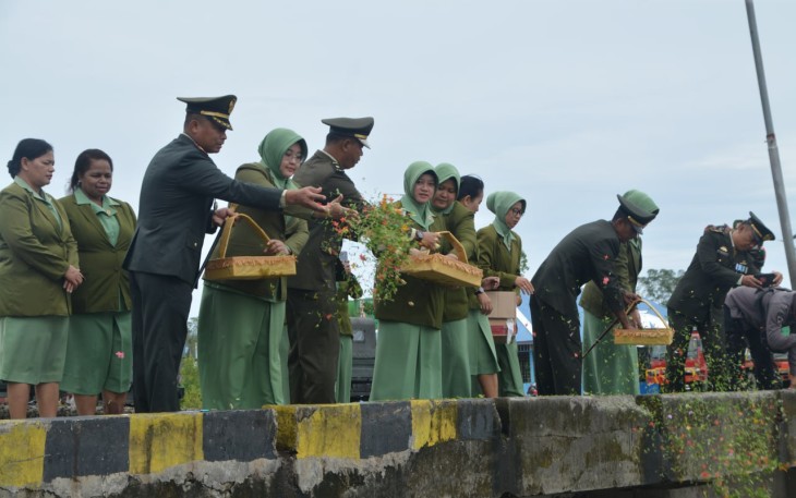 Dandim 1710/Mimika Pimpin Ziarah Rombongan 