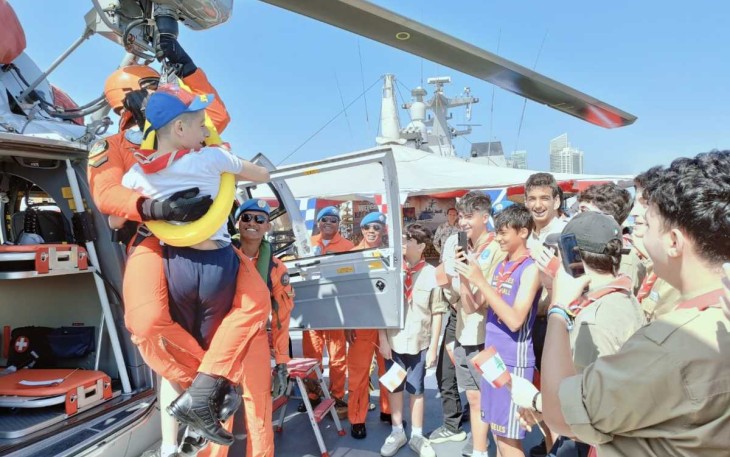 Crew Heli HS-1305 dikunjungi pelajar Lebanon