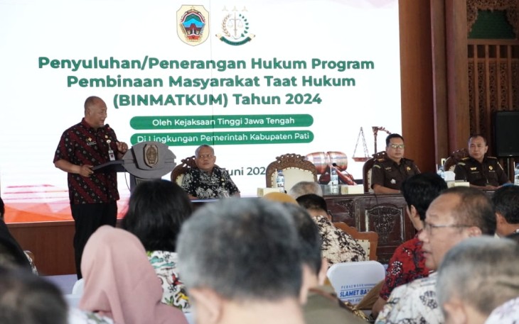 Program pembinaan masyarakat taat hukum 