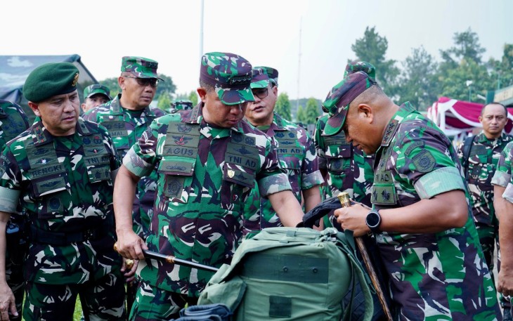 Panglima TNI Cek Kesiapan Rumah Sakit Lapangan Satuan Tugas yang Akan Diberangkatkan ke Palestina 