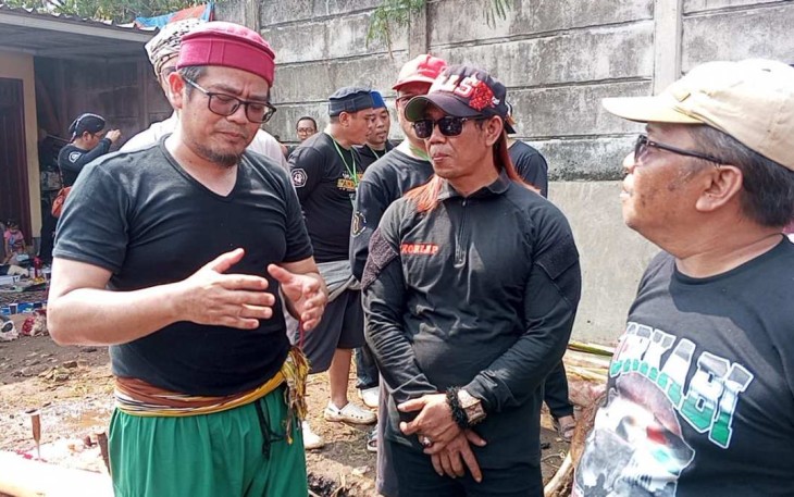 Ketua Korlap Stater bang Bharock (tengah) saat menerima pemaparan kegiatan