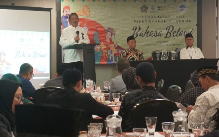 Kepala Badan (Kaban) Litbang dan Diklat Kementerian Agama Suyitno saat memberikan arahan pada Pembahasan Penerjemahan Al-Qur'an Bahasa Betawi di Jakarta, Rabu (10/7/2024).