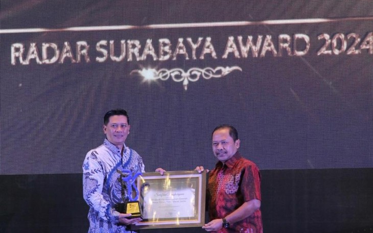Bank Jatim Raih Radar Surabaya Award 2024 