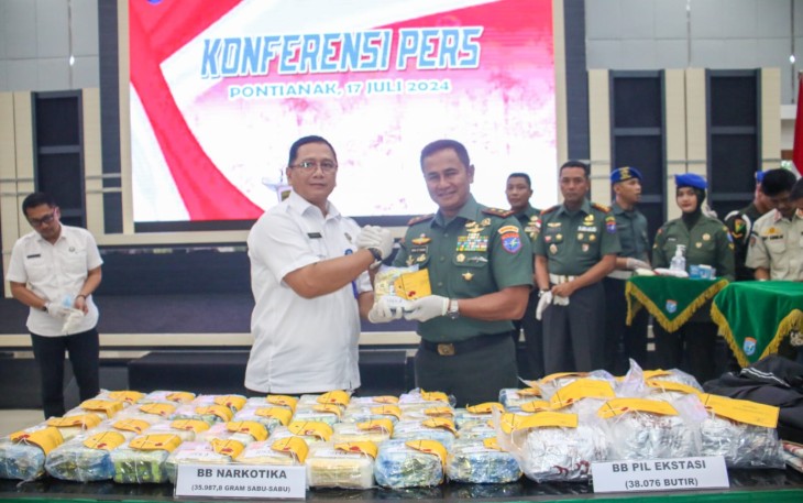 Puluhan Kilo Sabu dan Ribuan Butir Ekstasi Diserahkan Pangdam XII/Tpr ke BNNP Kalbar 